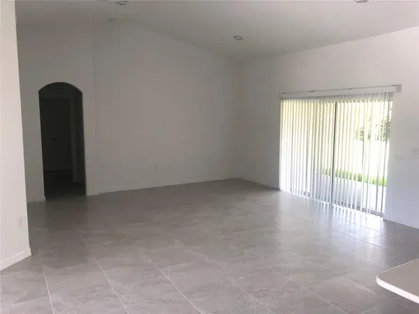10 FLINTHILL LN, Palm Coast, FL 32137