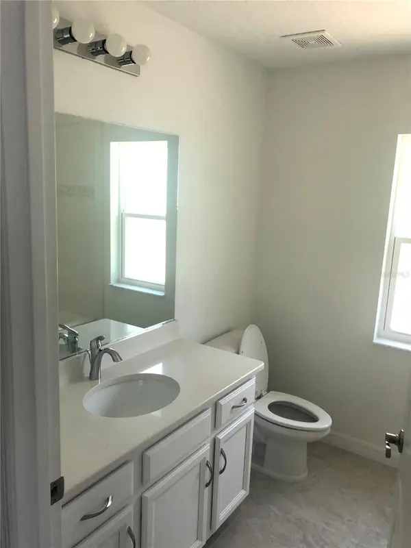 10 FLINTHILL LN, Palm Coast, FL 32137