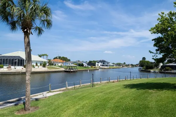 44 CLUBHOUSE DR #105, Palm Coast, FL 32137