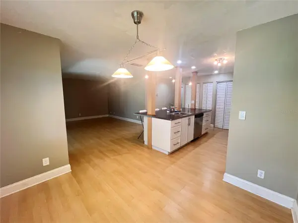 302 PALM COAST Pkwy NE #204, Palm Coast, FL 32137