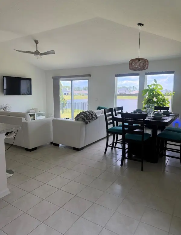 17 WAVERLY LN, Palm Coast, FL 32164