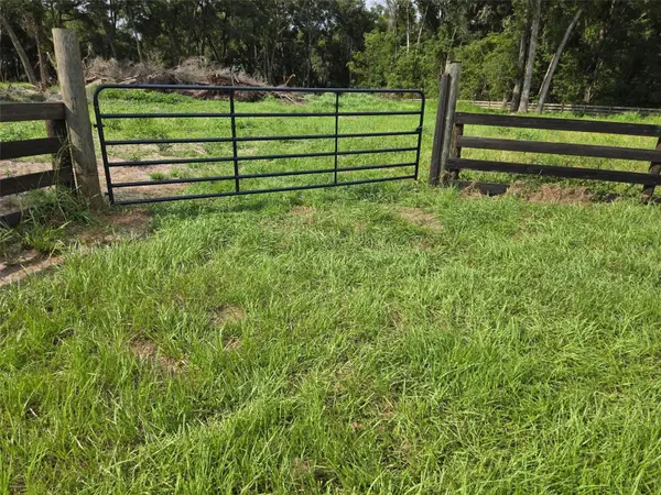 890 GRAND RONDO W, Crescent City, FL 32112