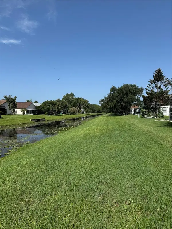 5754 PARKVIEW LAKE DR, Orlando, FL 32821