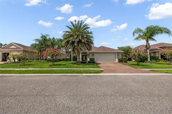 64 ARENA LAKE DR, Palm Coast, FL 32137