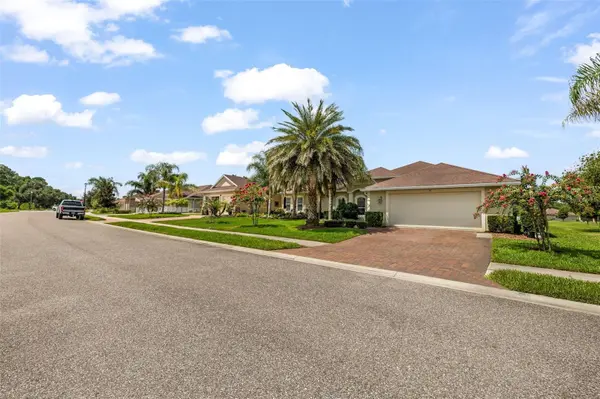 64 ARENA LAKE DR, Palm Coast, FL 32137