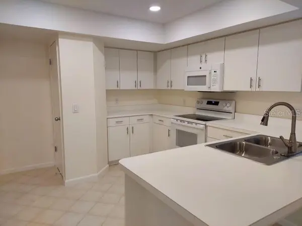 10 MASTERS CT, Palm Coast, FL 32137