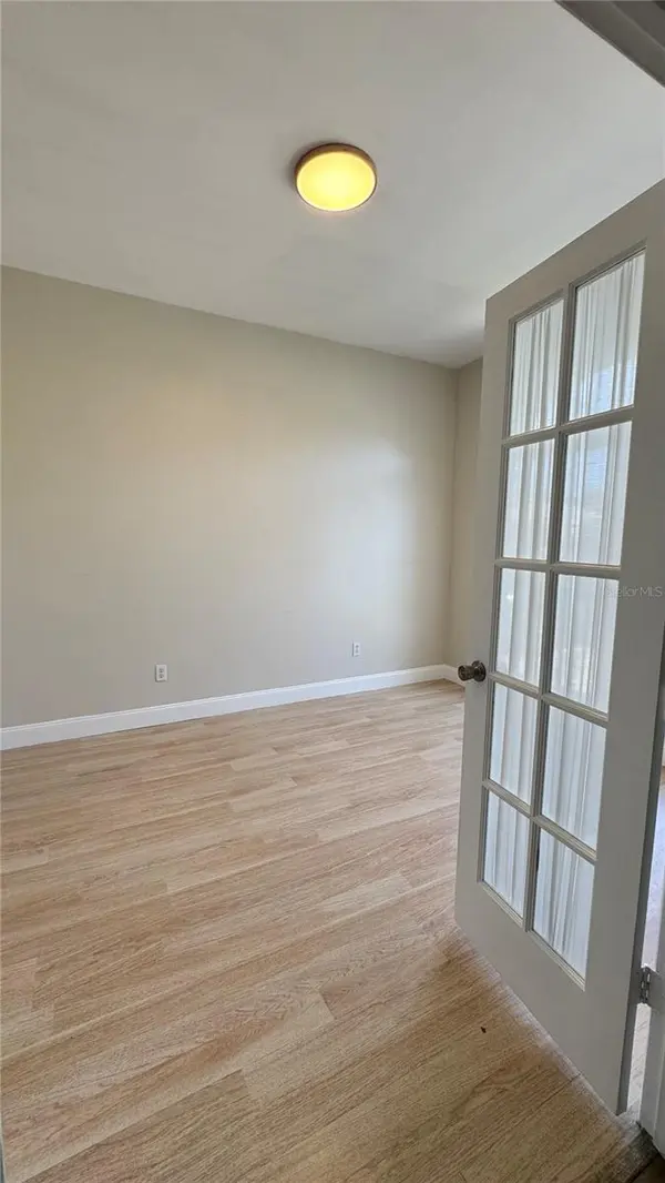 1 PRESIDENT LN, Palm Coast, FL 32164