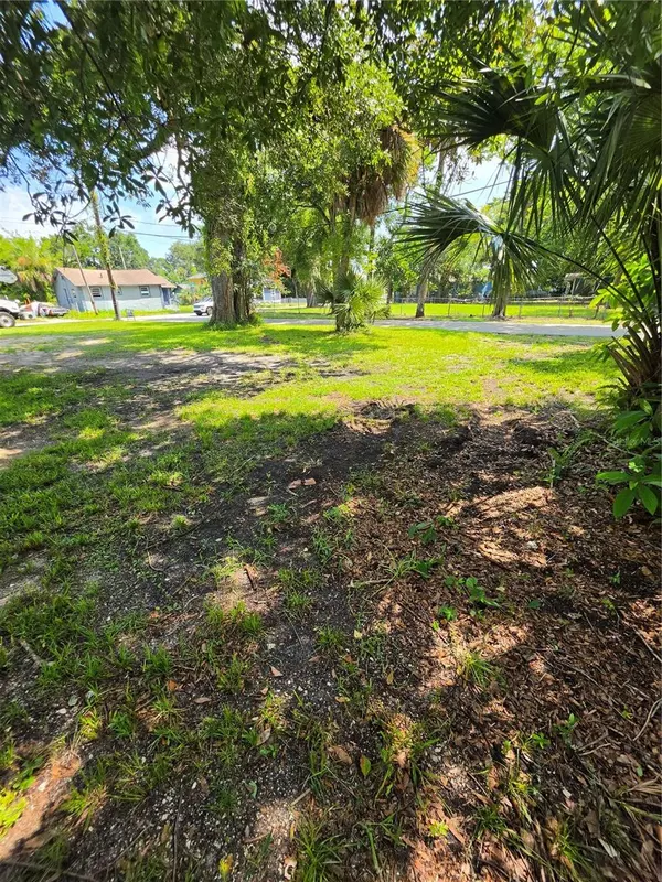 547 LIVE OAK AVE, Daytona Beach, FL 32114