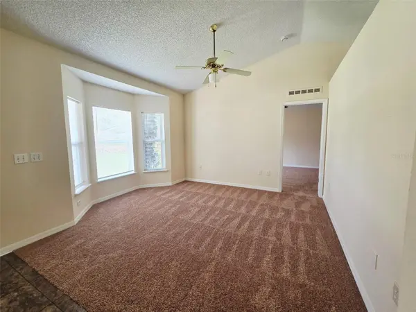 10 PRINCE KAAREL LN, Palm Coast, FL 32164