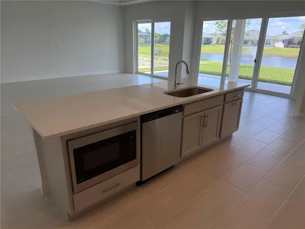 1664 LAKE RESERVE DR, Deland, FL 32724