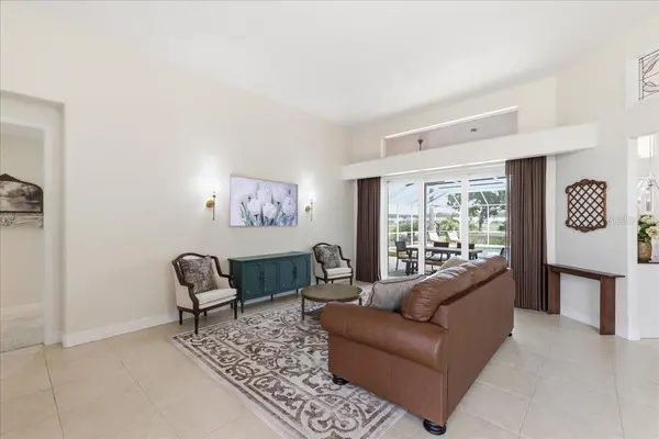 9161 SOUTHERN COMFORT CT, Weeki Wachee, FL 34613
