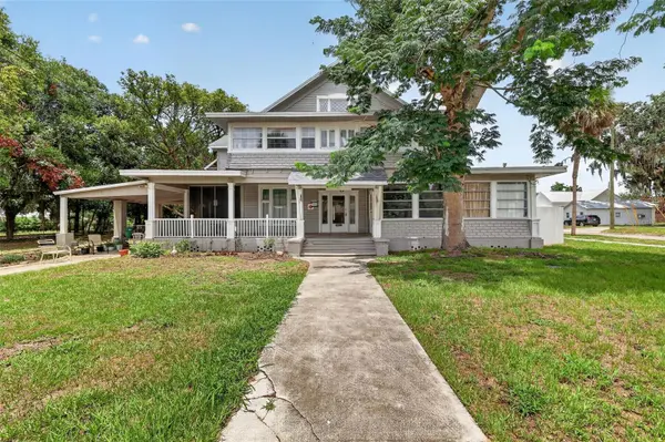 527 E LEMON AVE, Eustis, FL 32726