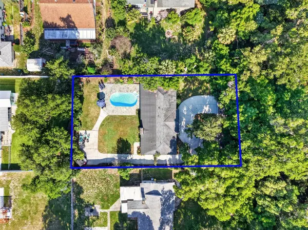 414 W 12TH AVE, Mount Dora, FL 32757