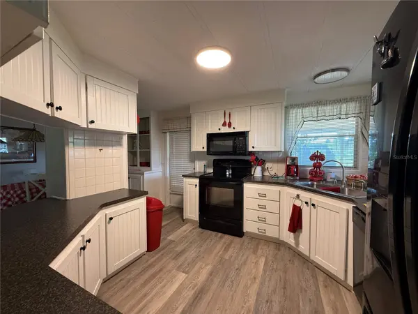 24 N BOBWHITE RD, Wildwood, FL 34785
