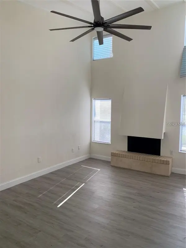 17202 SANDALWOOD DR #202, Wildwood, FL 34785
