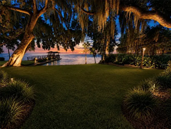1341 W LAKESHORE DR, Clermont, FL 34711
