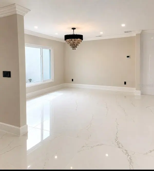 1341 W LAKESHORE DR, Clermont, FL 34711