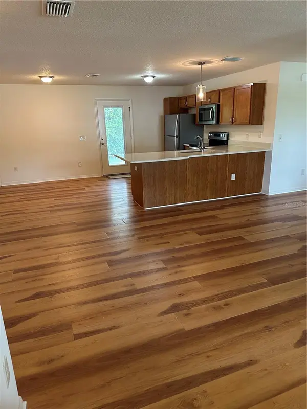716 TRUMAN AVE, Lady Lake, FL 32159