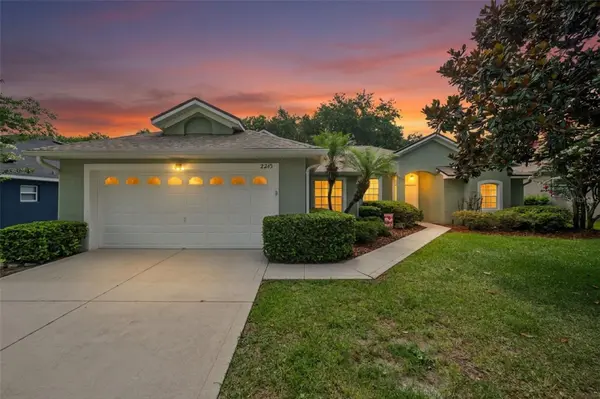 2243 WOLF RIDGE LN, Mount Dora, FL 32757