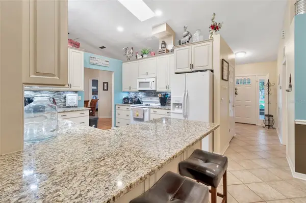 21830 KING EDWARD CT, Leesburg, FL 34748