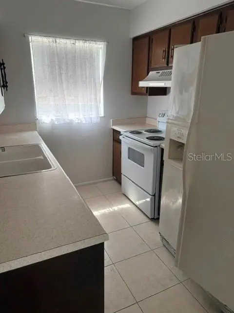 1100 E CAROLINE ST #119, Tavares, FL 32778