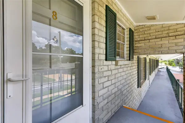 200 E 10TH AVE #8, Mount Dora, FL 32757