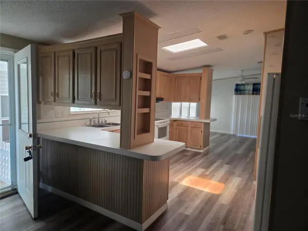 3224 MANATEE RD, Tavares, FL 32778