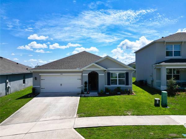 11244 AMBER RIDGE DR, Zellwood, FL 32798