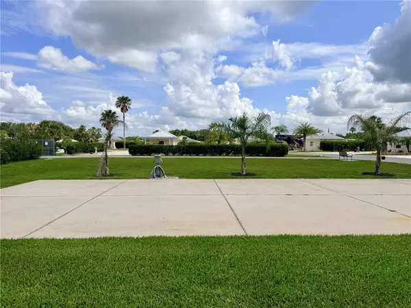 4751 SE 94TH AVE, Webster, FL 33597