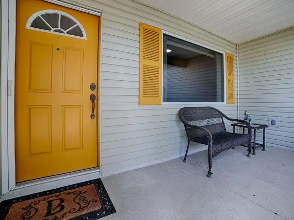 1033 MEADOWBEND DR, Leesburg, FL 34748