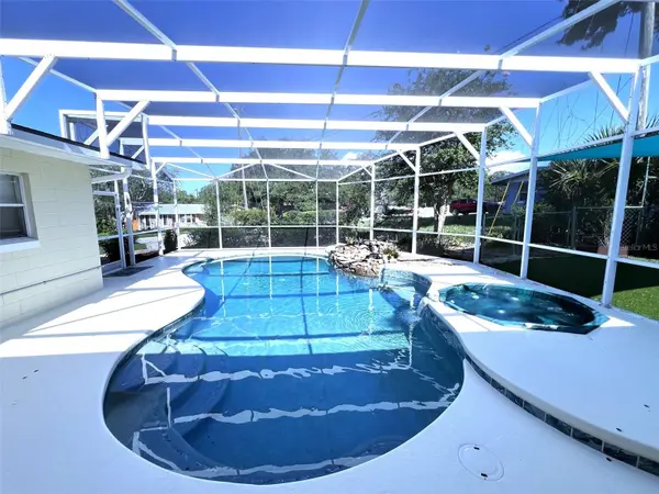 787 N WATERVIEW DR, Clermont, FL 34711
