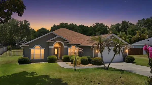 36723 SUNDANCE DR, Grand Island, FL 32735