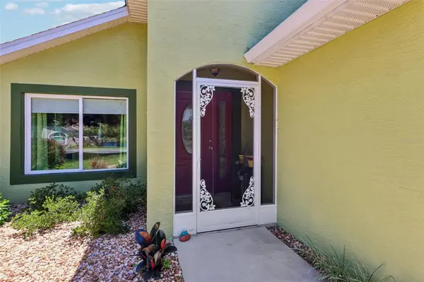 76 FAIRWAY CIR, Umatilla, FL 32784