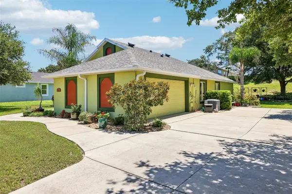 76 FAIRWAY CIR, Umatilla, FL 32784