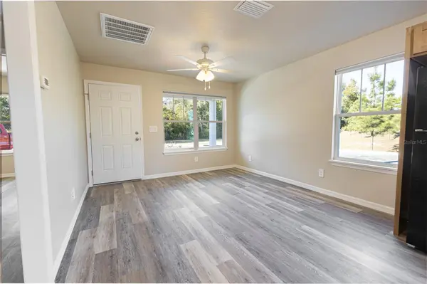 1342 COTTAGE CIR, Tavares, FL 32778