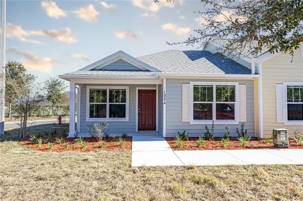 1342 COTTAGE CIR, Tavares, FL 32778