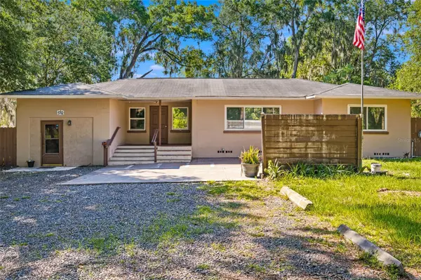 5762 S AGNEW RD, Belleview, FL 34420