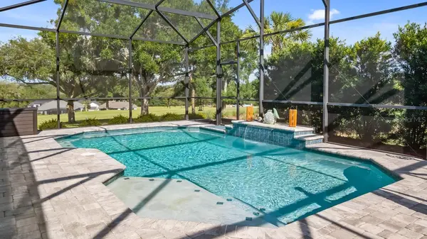 4008 PINNACLE PLACE CT, Lady Lake, FL 32159