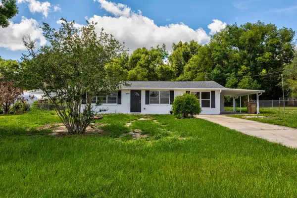 5222 EAGLES NEST RD, Fruitland Park, FL 34731