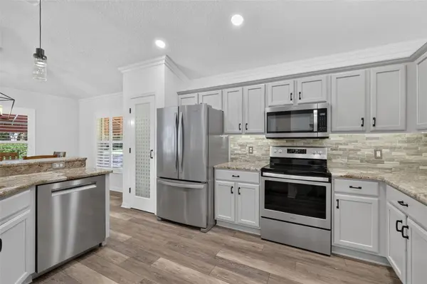 522 LOMA PASEO DR, The Villages, FL 32159