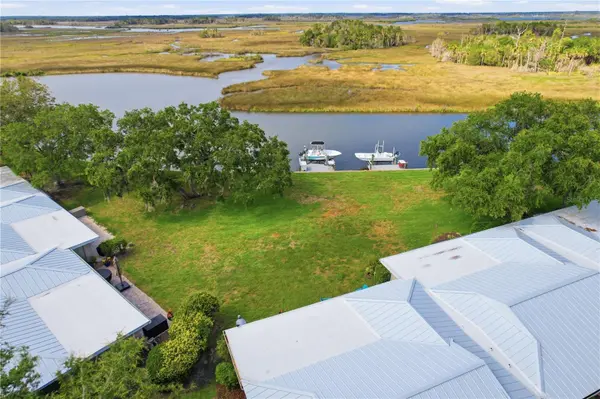 11628 W BAYSHORE DR #8, Crystal River, FL 34429