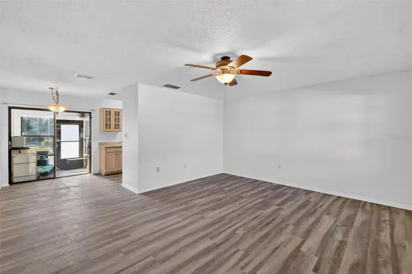 12520 ORANGEWOOD CT, Tavares, FL 32778