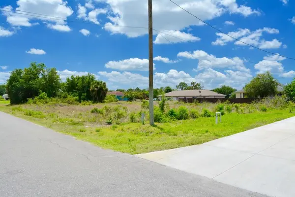 4505/4507 27TH ST SW, Lehigh Acres, FL 33973