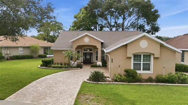 7029 PINE HOLLOW DR, Mount Dora, FL 32757
