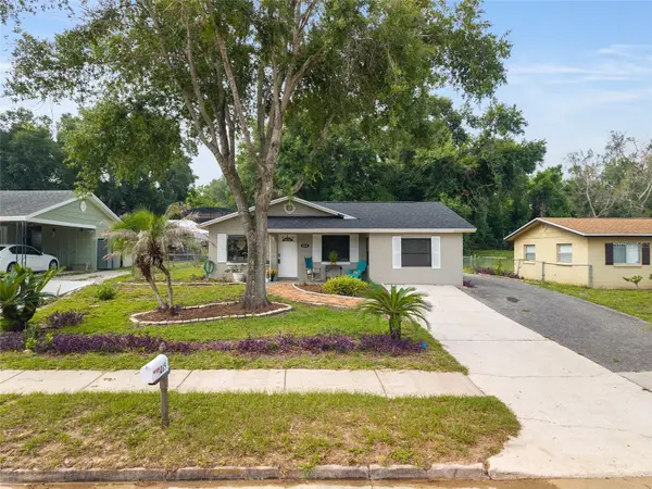 1015 W MONTROSE ST, Clermont, FL 34711