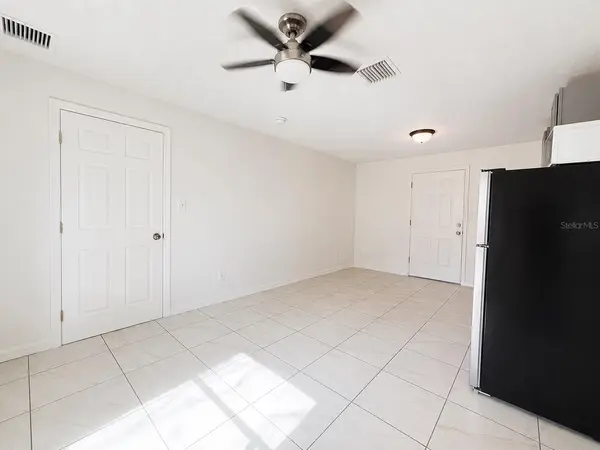 109 N OAKLAND ST, Leesburg, FL 34748
