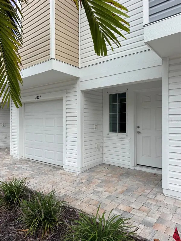 2577 6TH AVENUE DR E, Bradenton, FL 34208