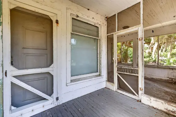 316 N HIGHLAND ST, Mount Dora, FL 32757