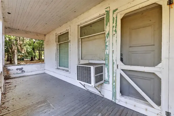 316 N HIGHLAND ST, Mount Dora, FL 32757