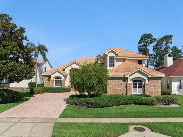 1901 EDGEWATER DR, Mount Dora, FL 32757
